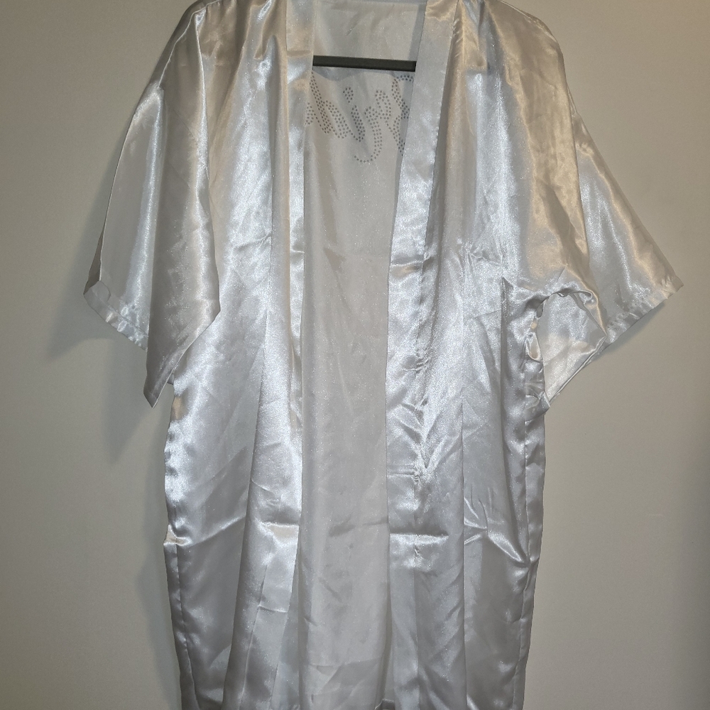 Bride Robe - Picture 3 of 3